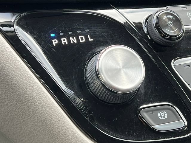 Used 2018 Chrysler Pacifica Touring-L Plus image 31