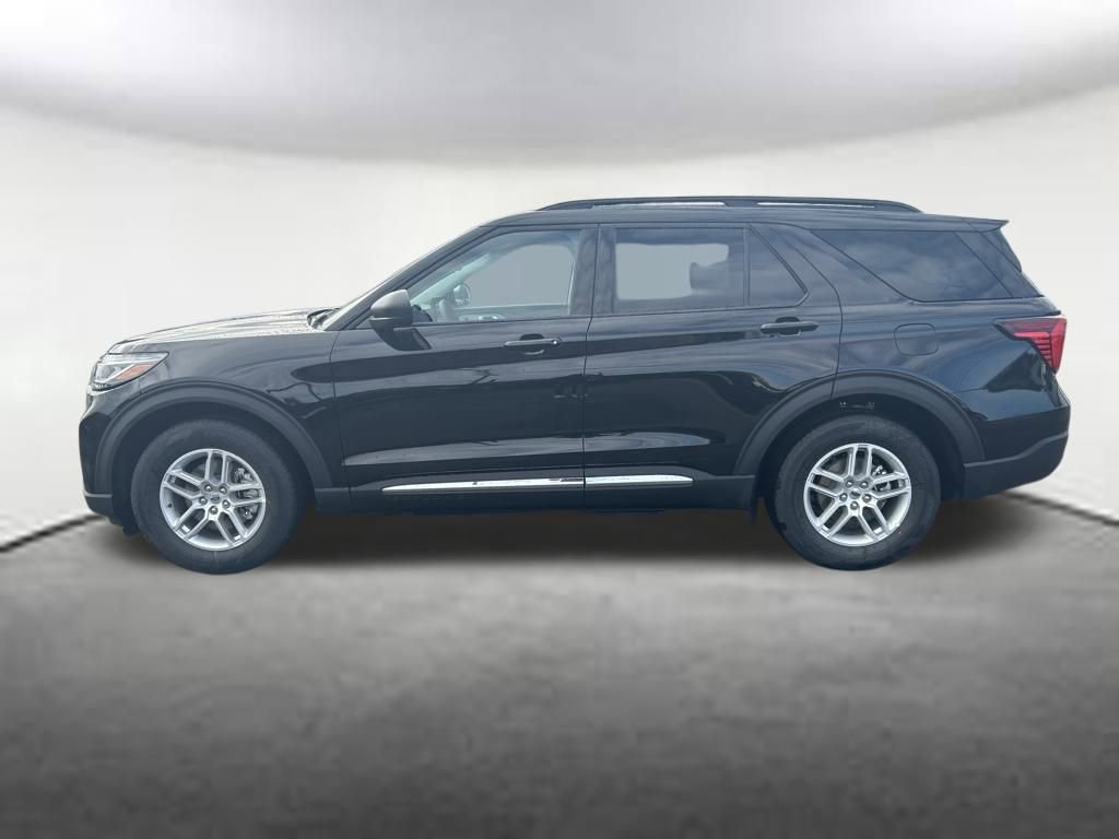 New 2025 Ford Explorer Active w/ Active Comfort Package image 2