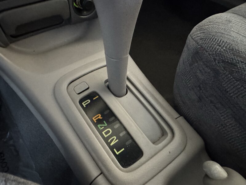 Used 1998 Toyota Corolla LE FWD image 22