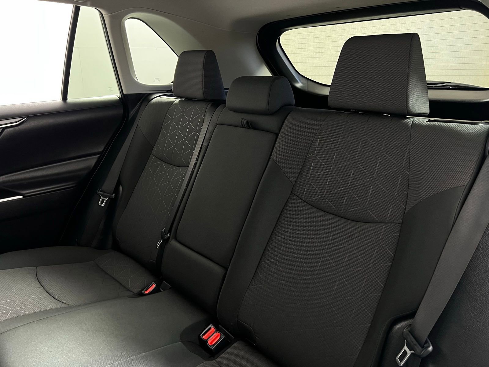 Certified 2024 Toyota RAV4 XLE FWD image 22