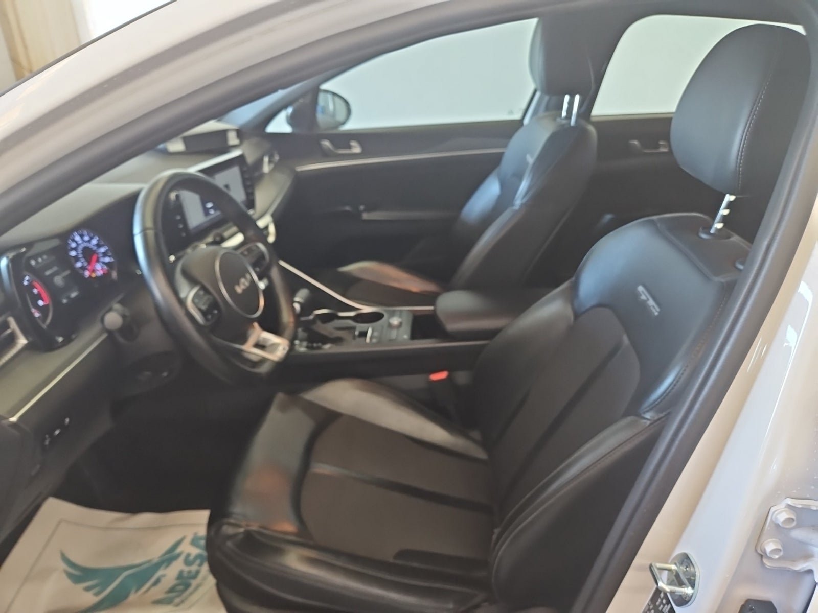 Used 2022 Kia K5 GT-Line FWD image 10