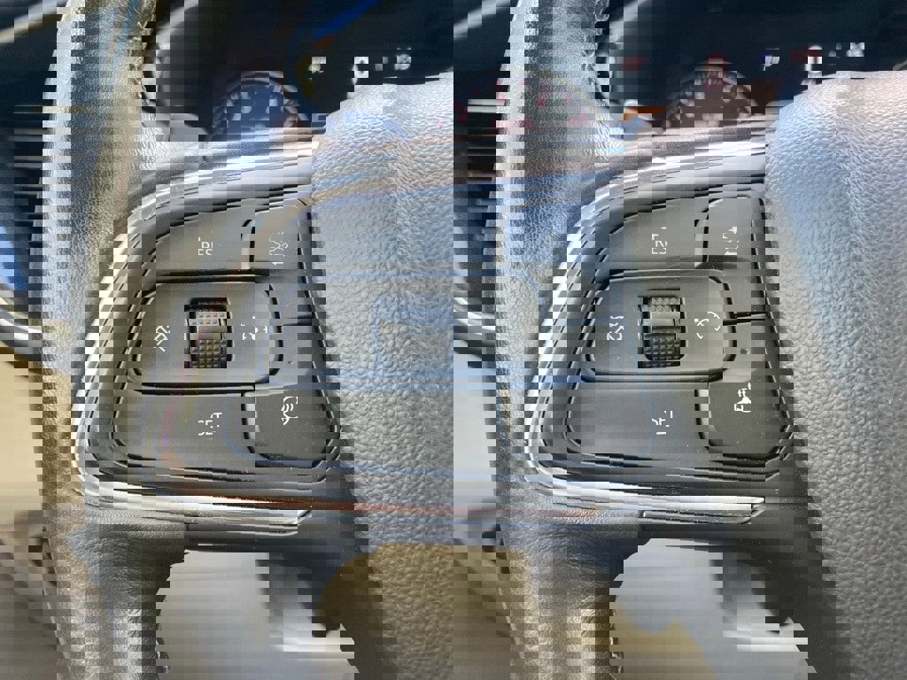 Used 2021 Buick Envision Essence image 15