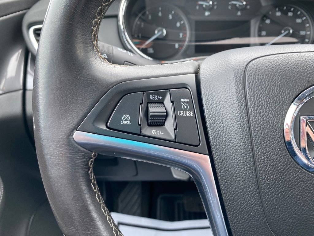 Used 2022 Buick Encore Preferred image 27