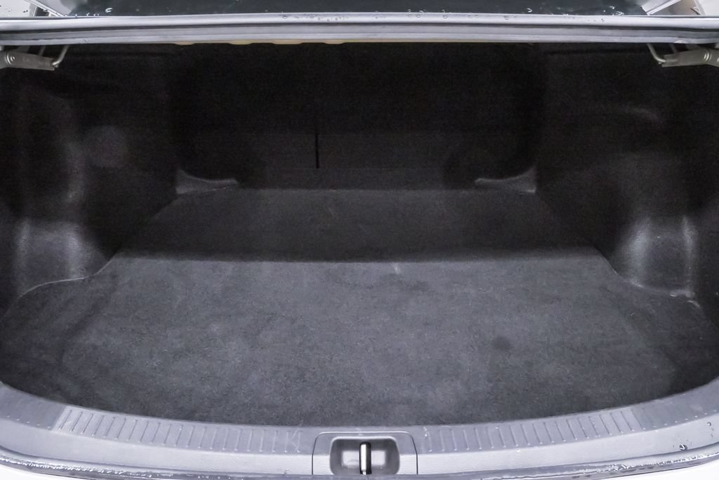 Used 2020 Toyota Corolla LE FWD image 28