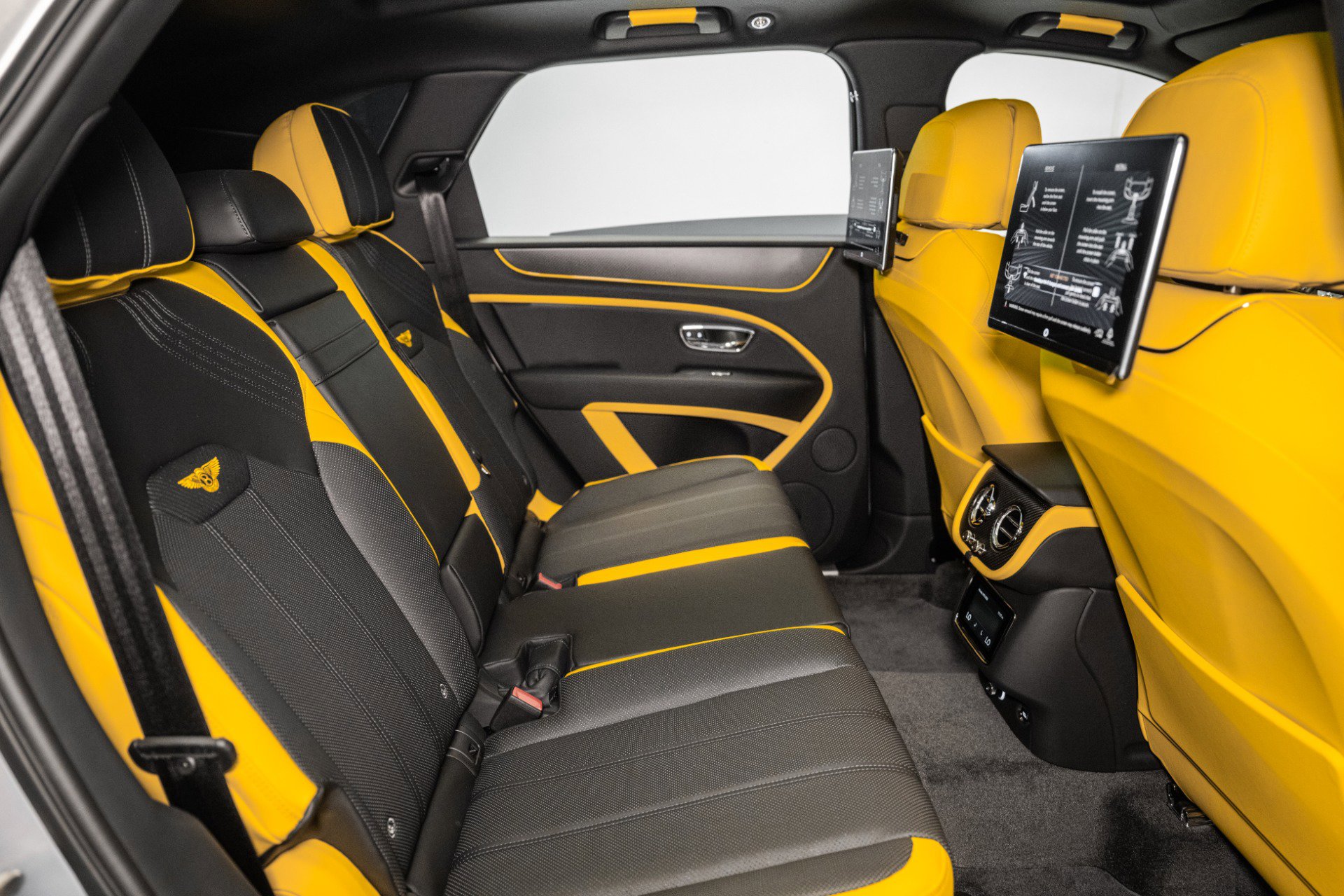 New 2025 Bentley Bentayga image 27