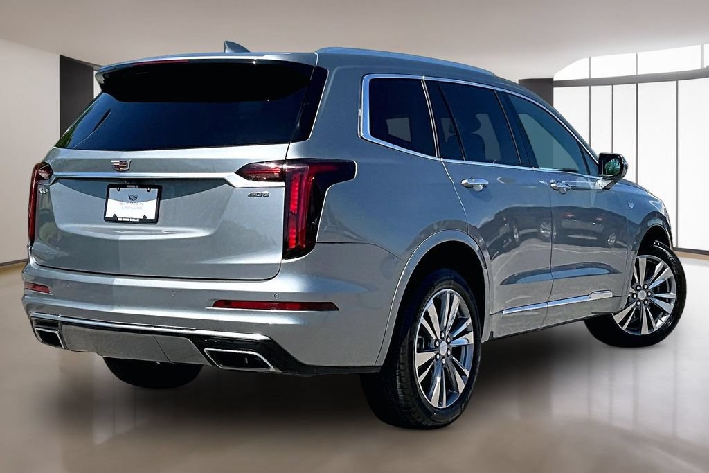 Certified 2025 Cadillac XT6 Premium Luxury AWD/4WD image 2