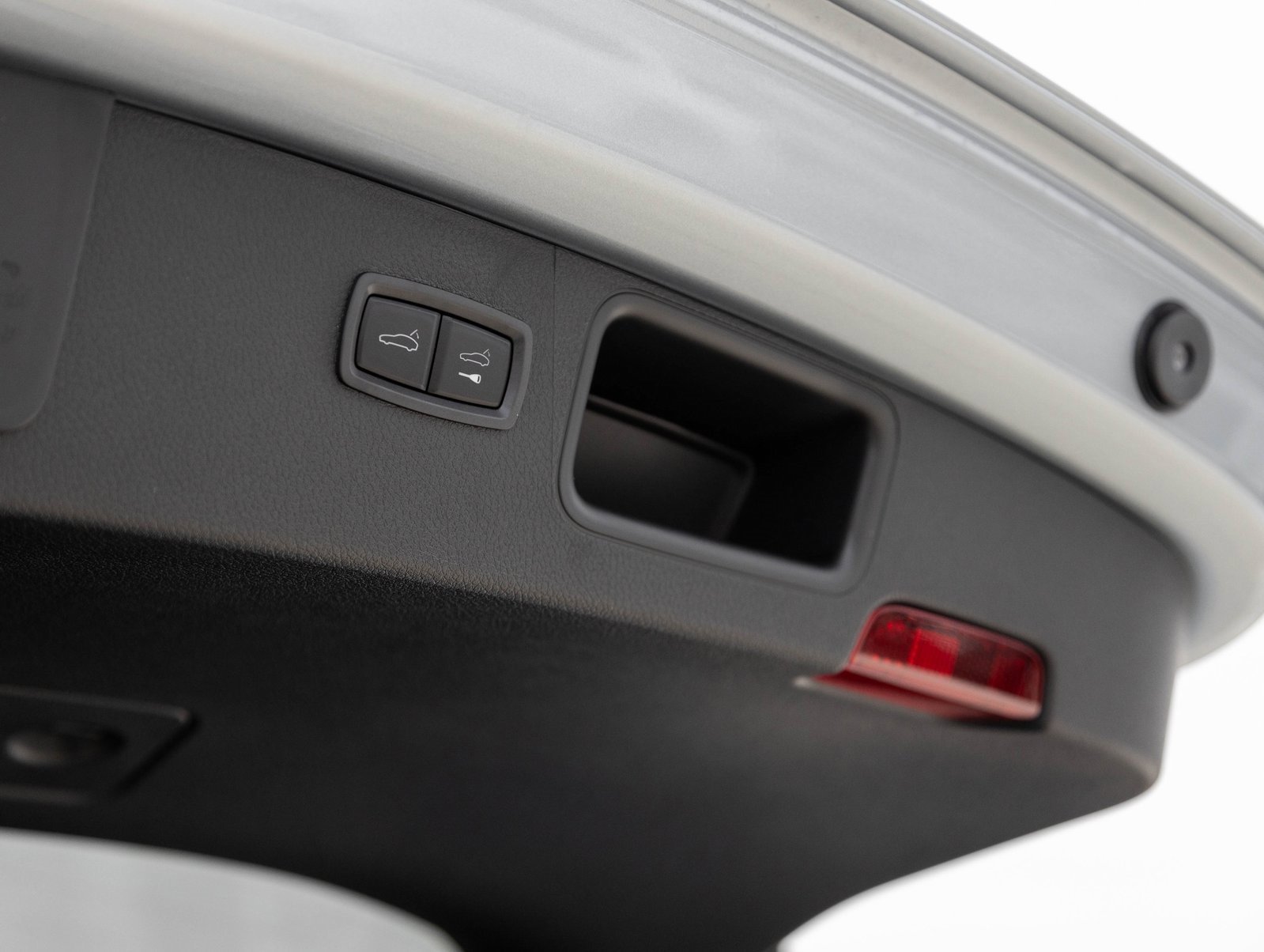 New 2026 Porsche Macan GTS image 31