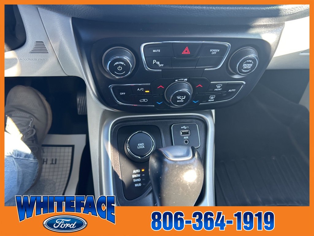 Used 2019 Jeep Compass Latitude w/ Safety & Security Group image 25