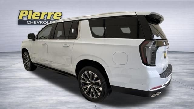 New 2026 Chevrolet Suburban High Country image 2