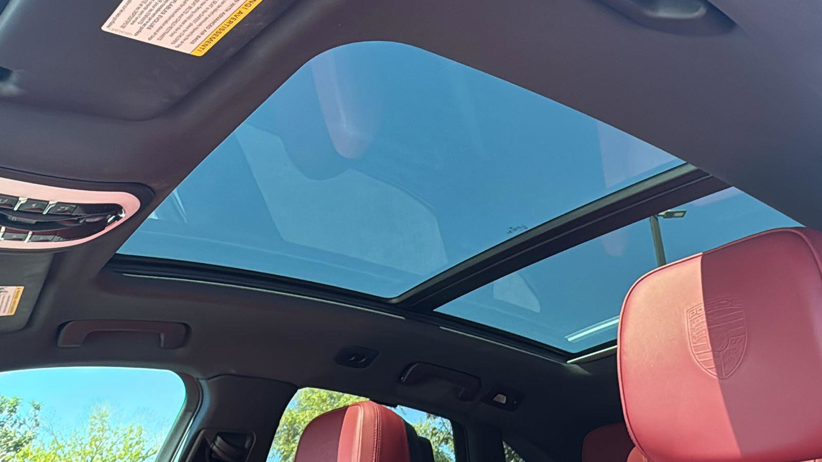 Used 2024 Porsche Macan Turbo image 22