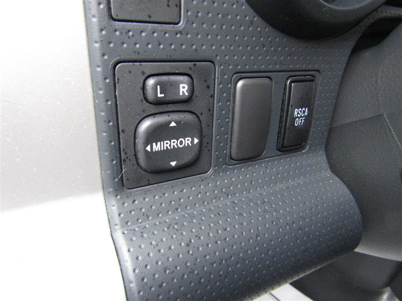 Used 2011 Toyota FJ Cruiser 4WD image 13