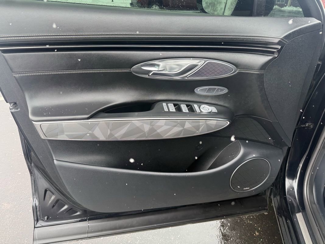 Used 2022 Genesis GV70 3.5T Sport w/ Sport Advanced Package image 24