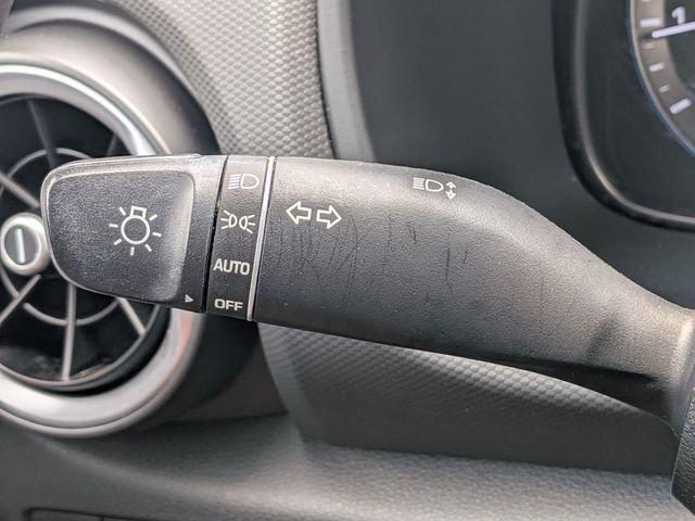 Used 2022 Hyundai Kona SEL AWD/4WD image 25