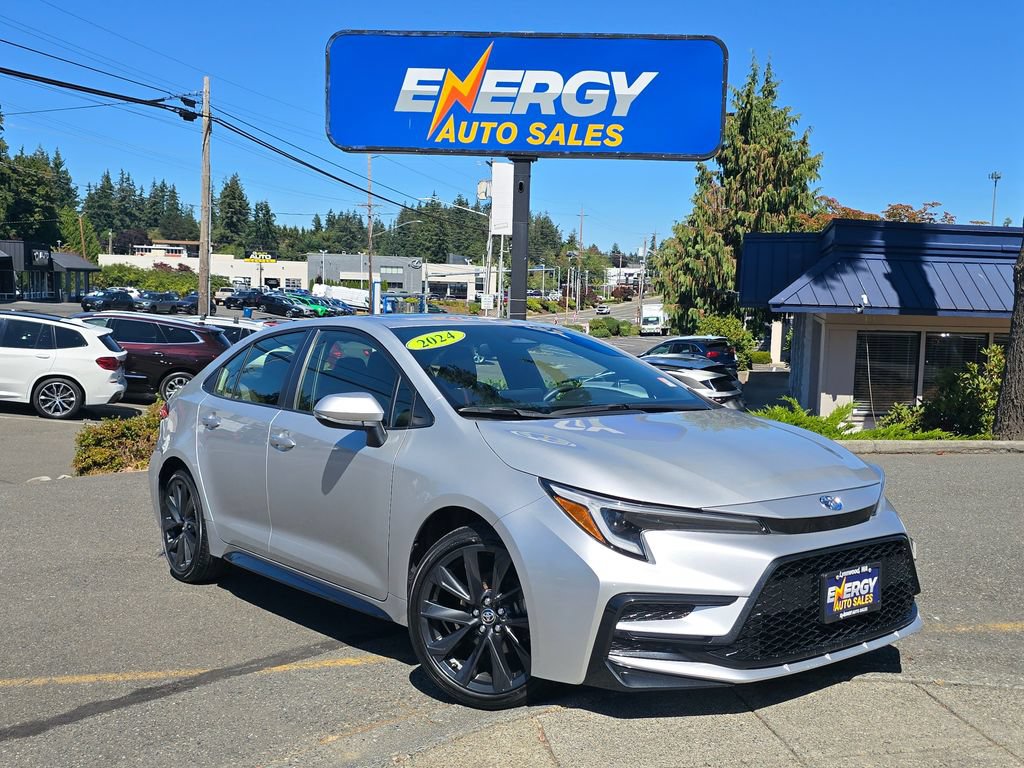 Used 2024 Toyota Corolla SE w/ SE Package