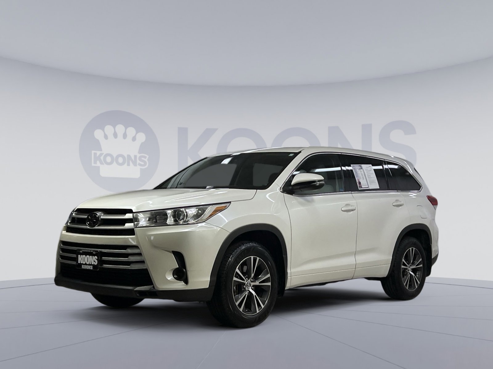 Used 2017 Toyota Highlander LE
