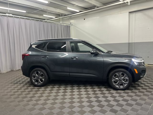 Certified 2024 Kia Seltos S image 4
