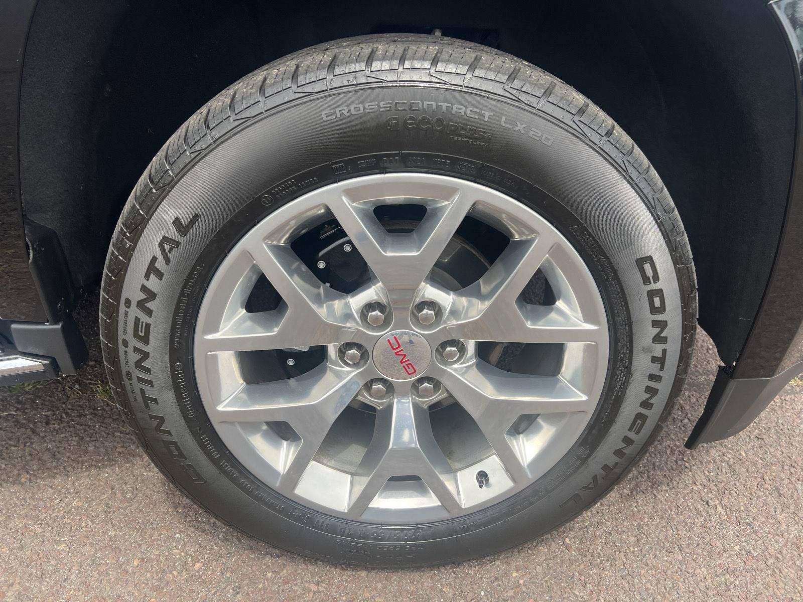 Used 2020 GMC Yukon SLE w/ SLE Value Package AWD/4WD image 9