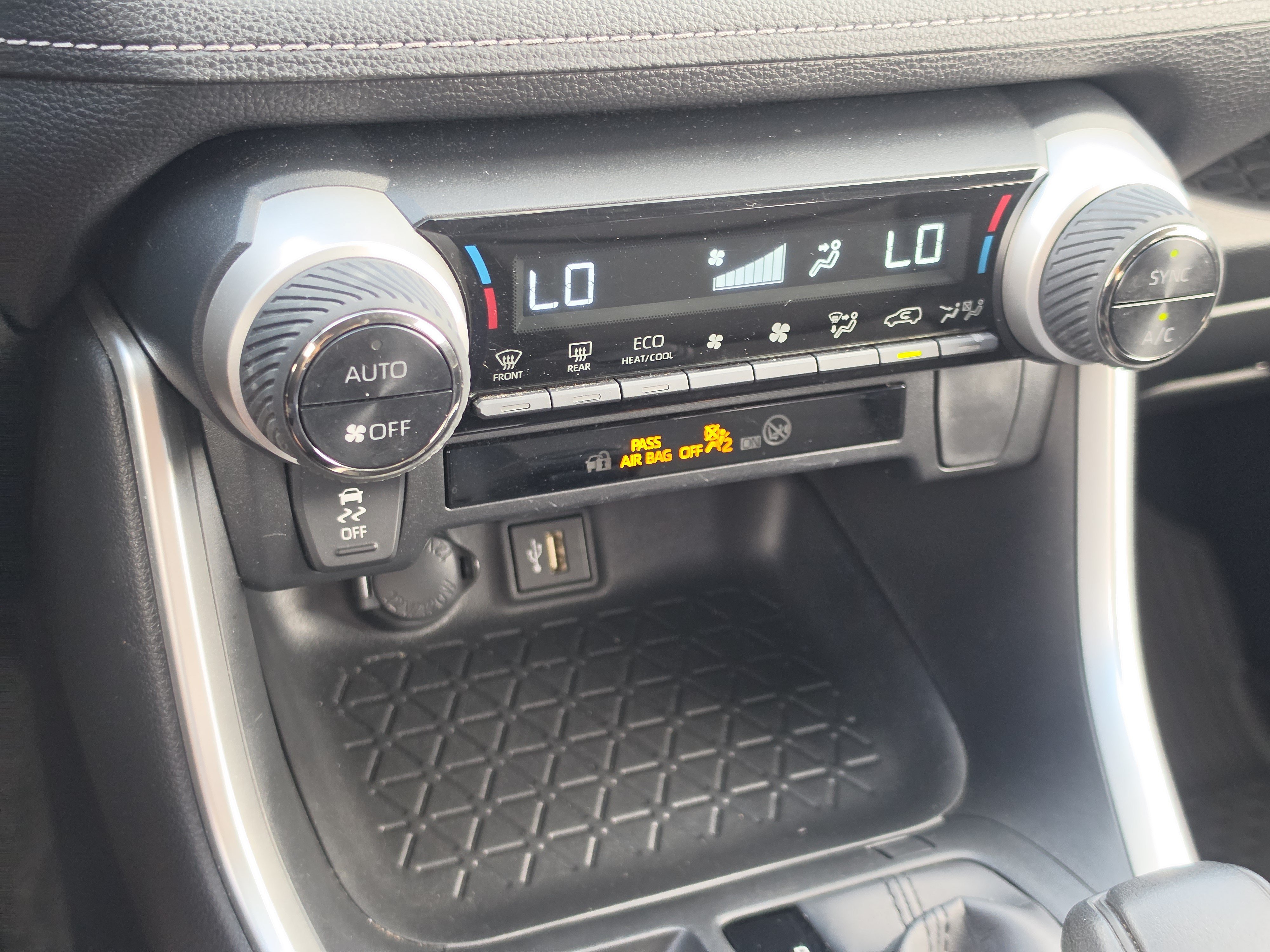Certified 2025 Toyota RAV4 XLE w/ Convenience Package AWD/4WD image 22