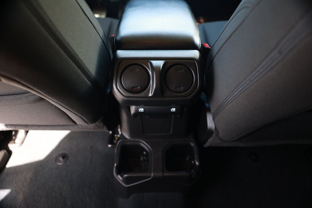 Used 2022 Jeep Wrangler Unlimited Sport AWD/4WD image 33