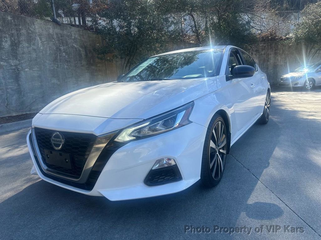 Used 2021 Nissan Altima 2.5 SR image 2