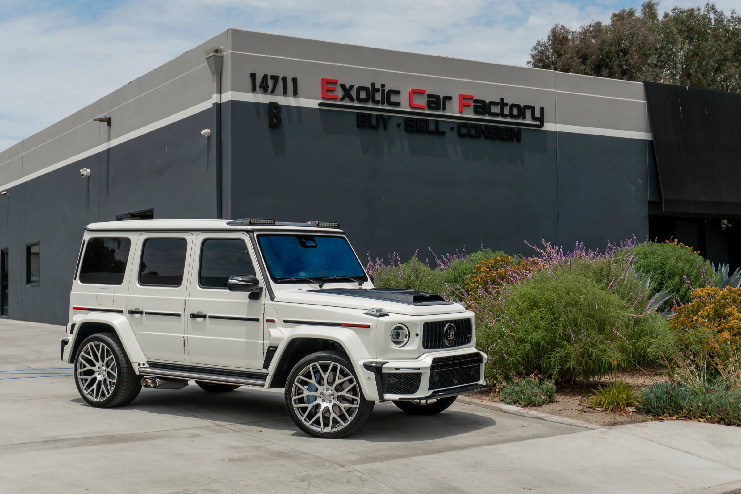 Used 2025 Mercedes-Benz G 63 AMG 4MATIC image 1