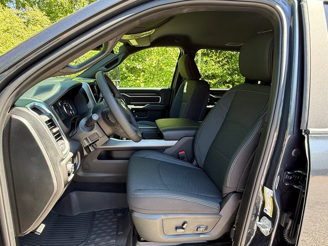 New 2026 RAM 2500 Big Horn AWD/4WD image 14
