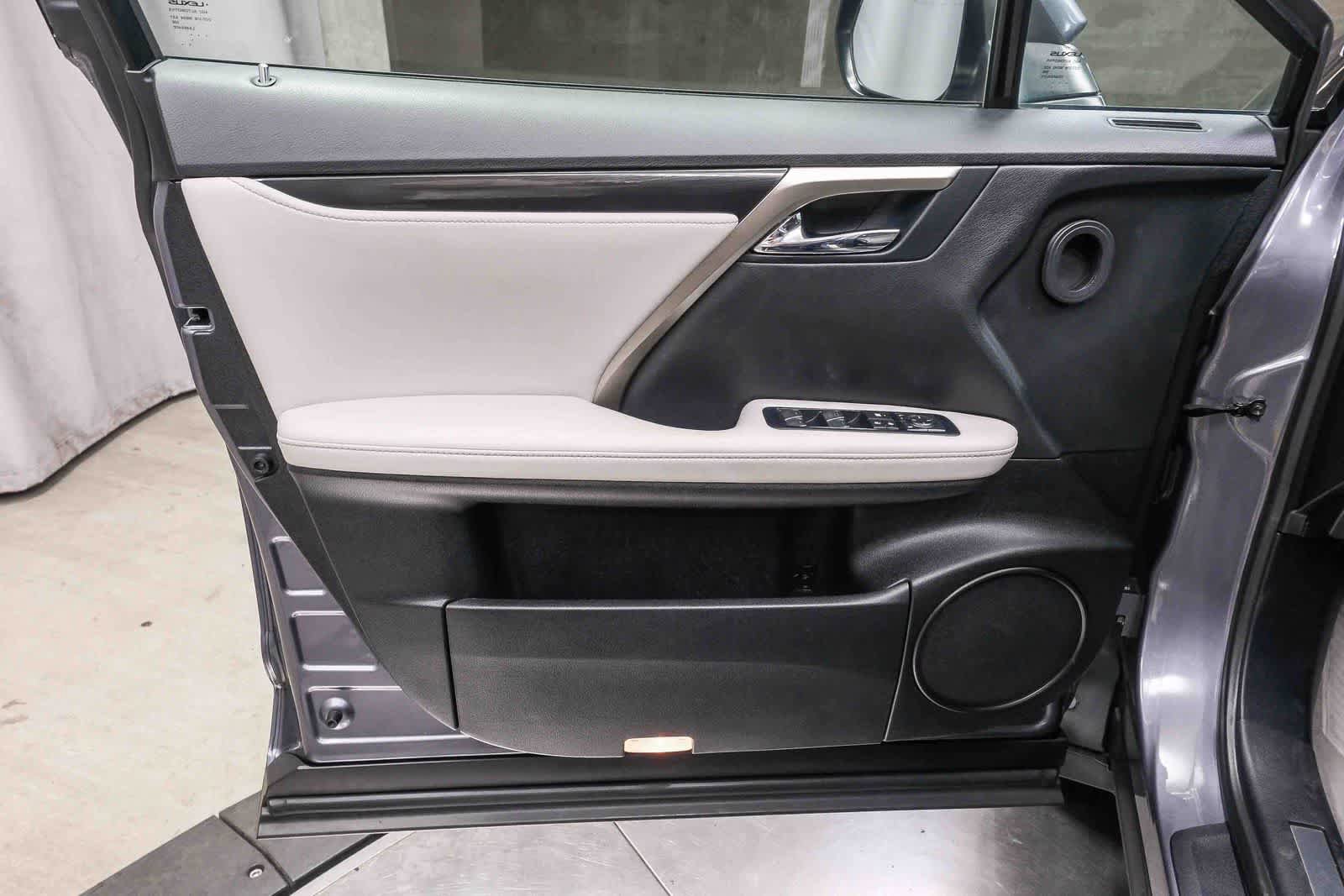 Used 2017 Lexus RX 350 FWD w/ Accessory Package image 23