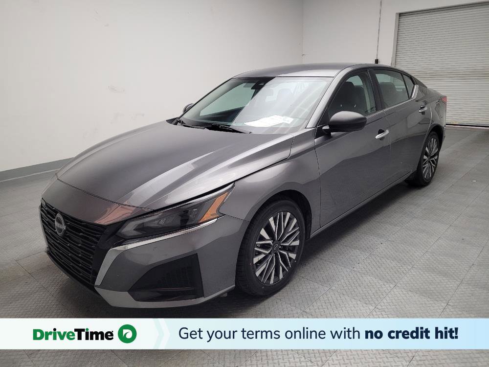 Used 2024 Nissan Altima 2.5 SV image 1