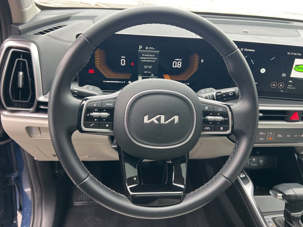 Certified 2025 Kia Sorento S w/ Panoramic Sunroof Package image 14