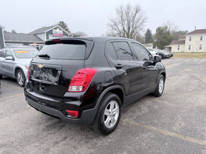 Used 2020 Chevrolet Trax LS image 3