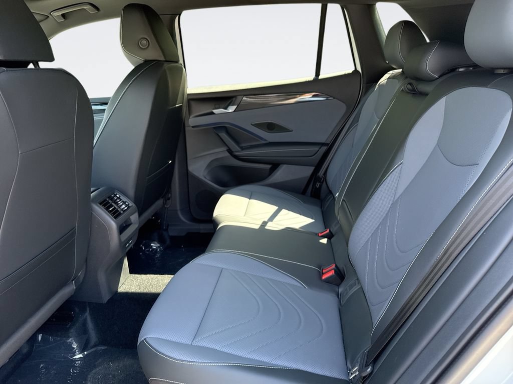 New 2026 Volkswagen Tiguan SE R-Line AWD/4WD image 23