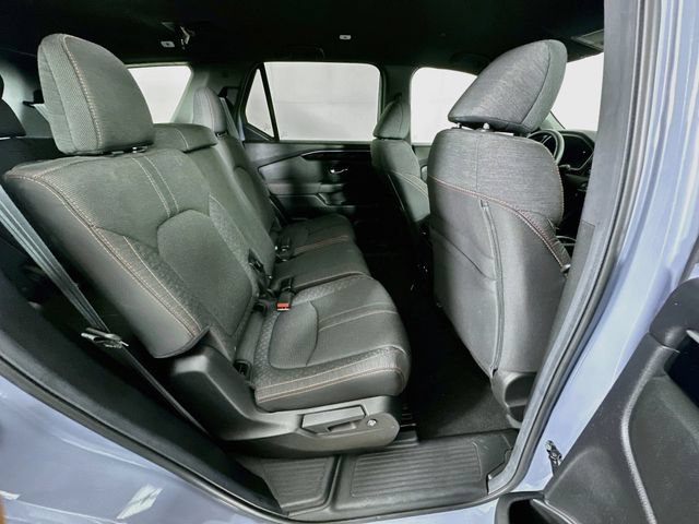 Certified 2025 Honda Pilot Sport image 8