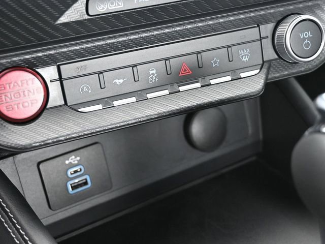 Used 2025 Ford Mustang Premium image 9