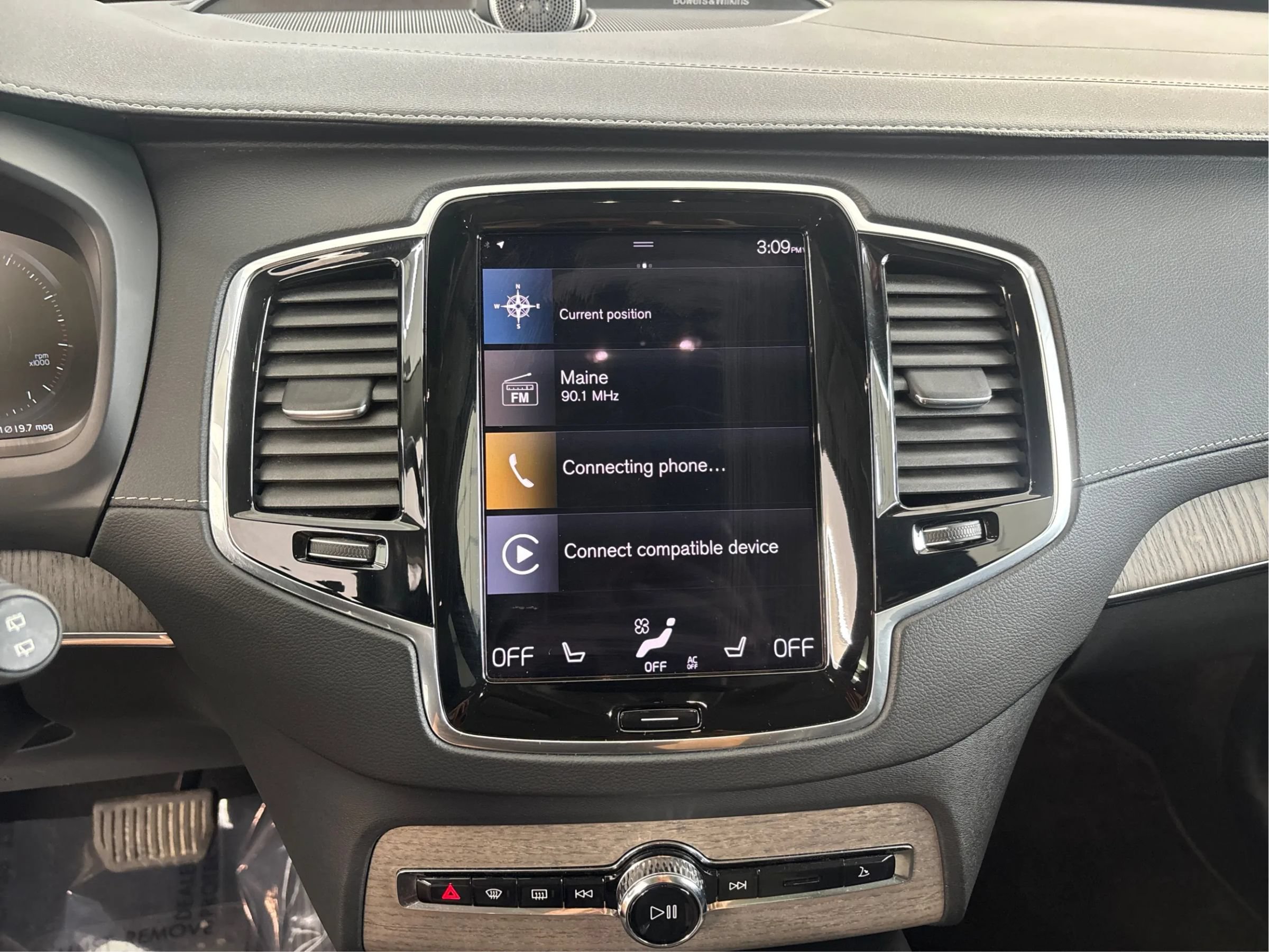 Used 2022 Volvo XC90 T6 Inscription w/ Advanced Package AWD/4WD image 19