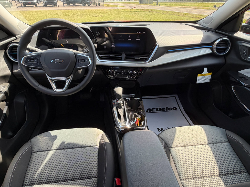 New 2026 Chevrolet Trax LT image 3