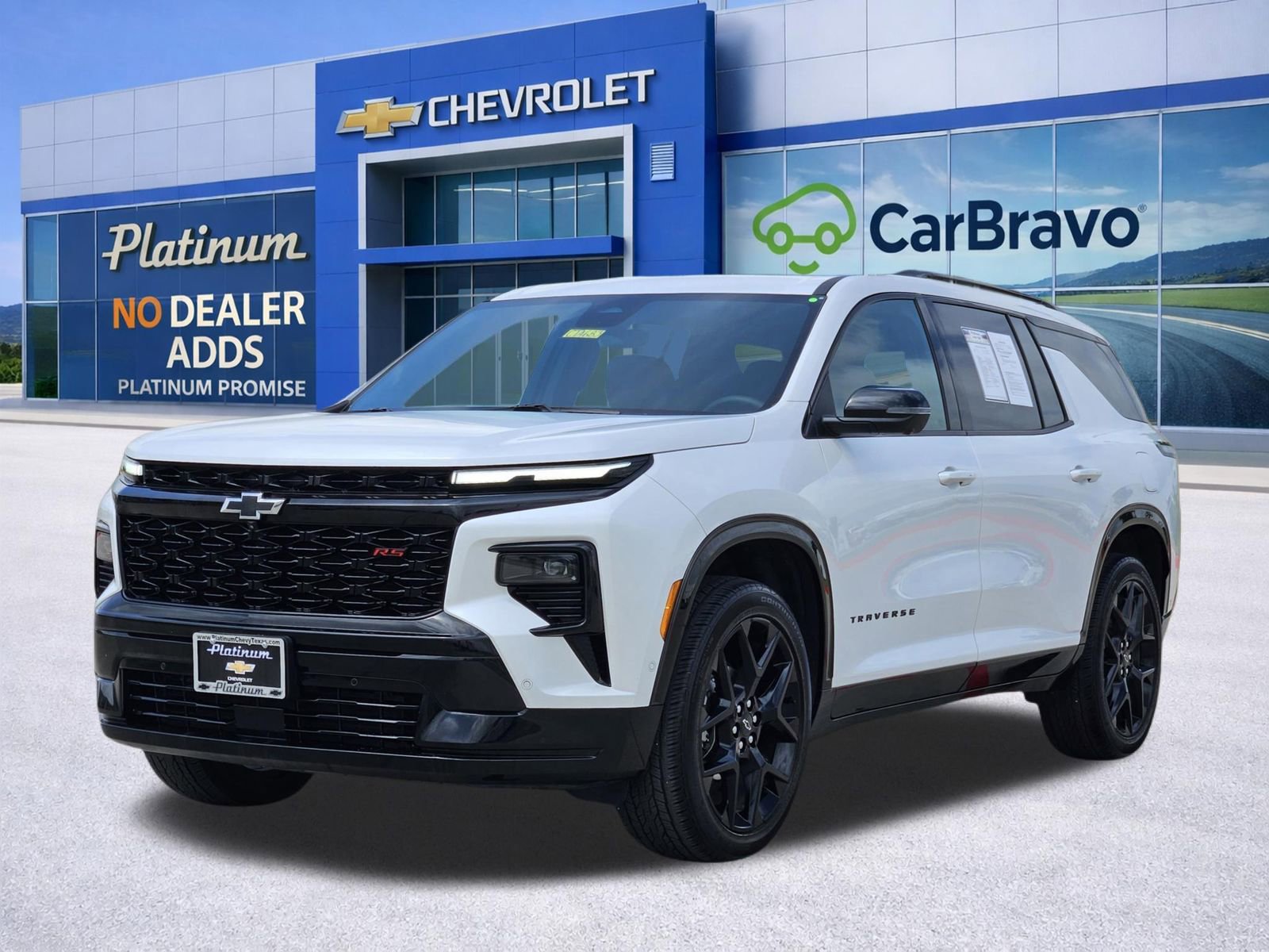 Certified 2024 Chevrolet Traverse RS w/ LPO, Floor Liner Package image 2