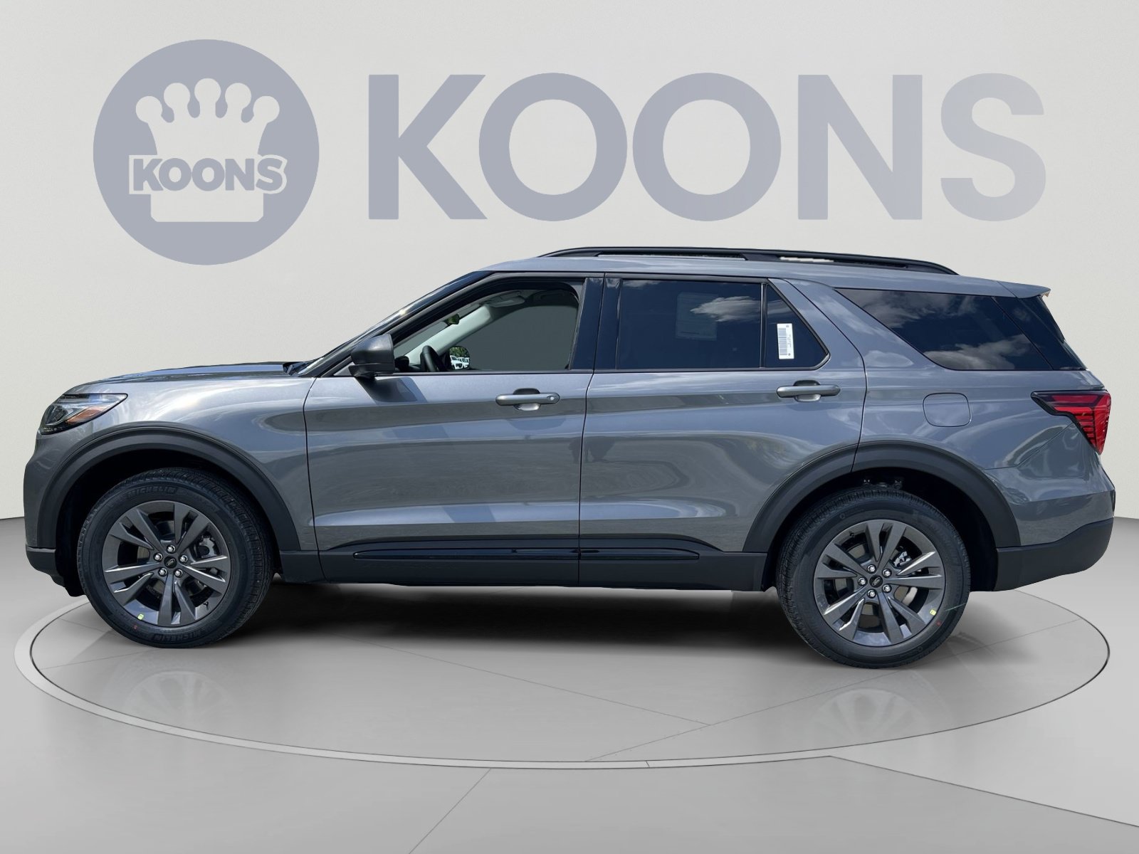 New 2026 Ford Explorer Active w/ Active Comfort Package AWD/4WD image 2