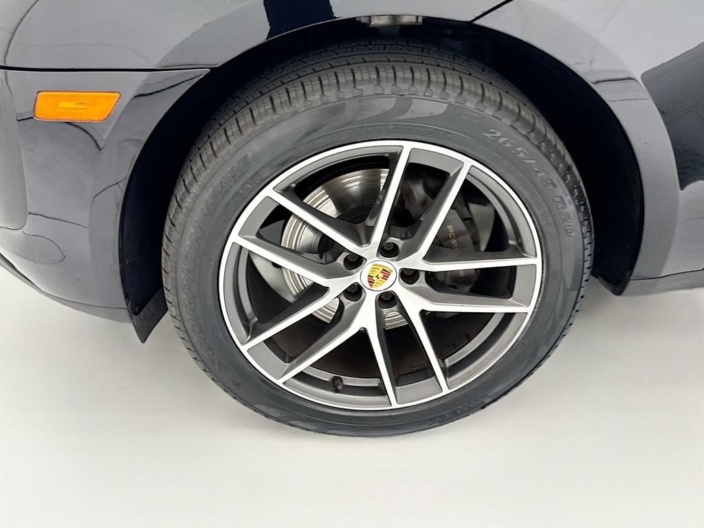 Used 2022 Porsche Macan AWD/4WD image 29