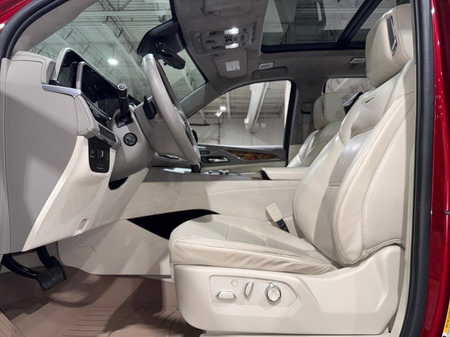 Used 2021 Cadillac Escalade Sport Platinum w/ Heavy-Duty Trailer Package image 11