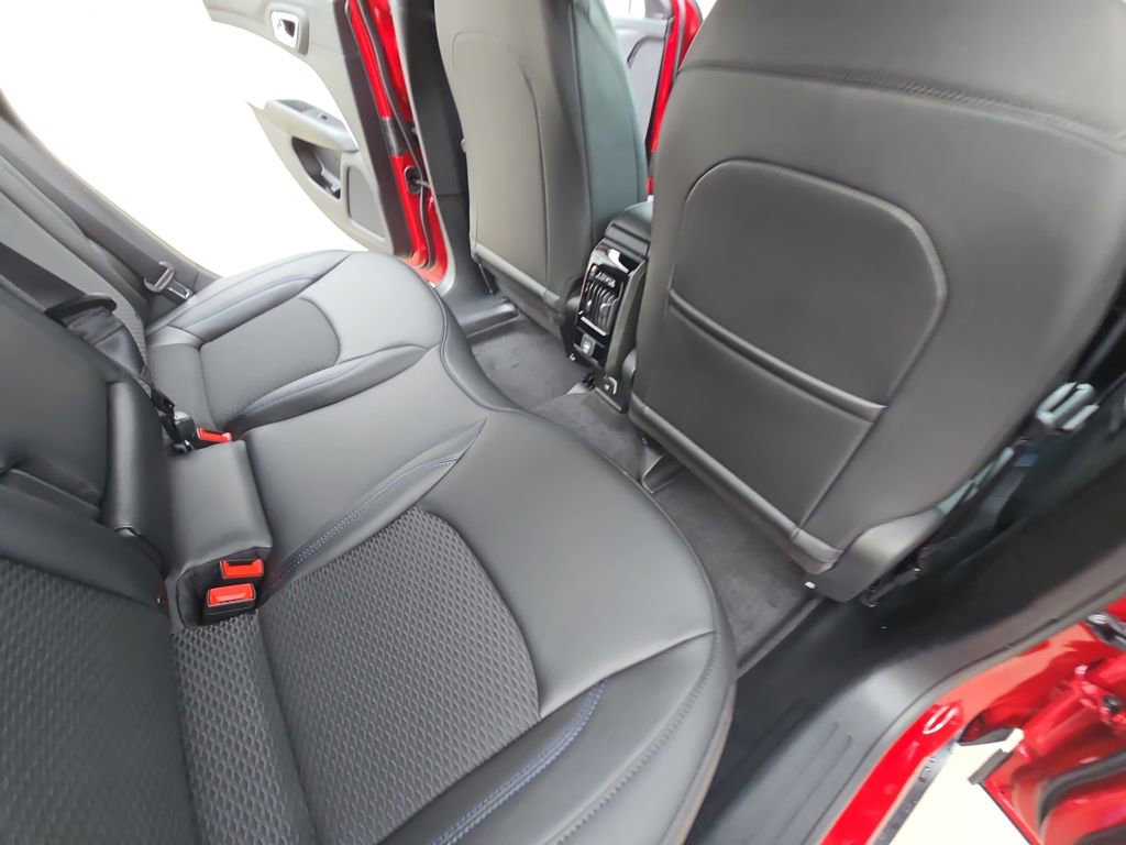 New 2026 Jeep Compass Latitude image 12