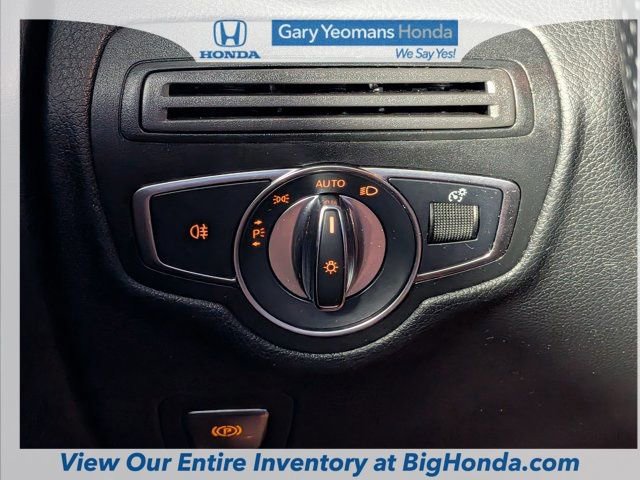 Used 2018 Mercedes-Benz GLC 300 4MATIC image 26