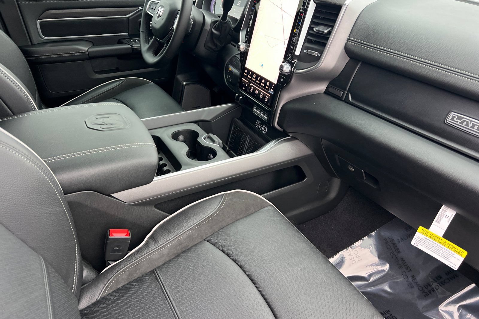 New 2026 RAM 2500 Laramie AWD/4WD image 12