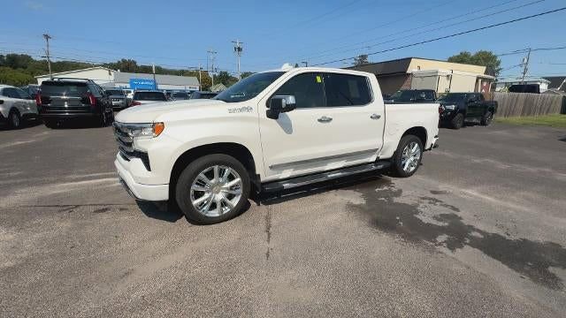Used 2023 Chevrolet Silverado 1500 High Country w/ High Country Premium Package image 4