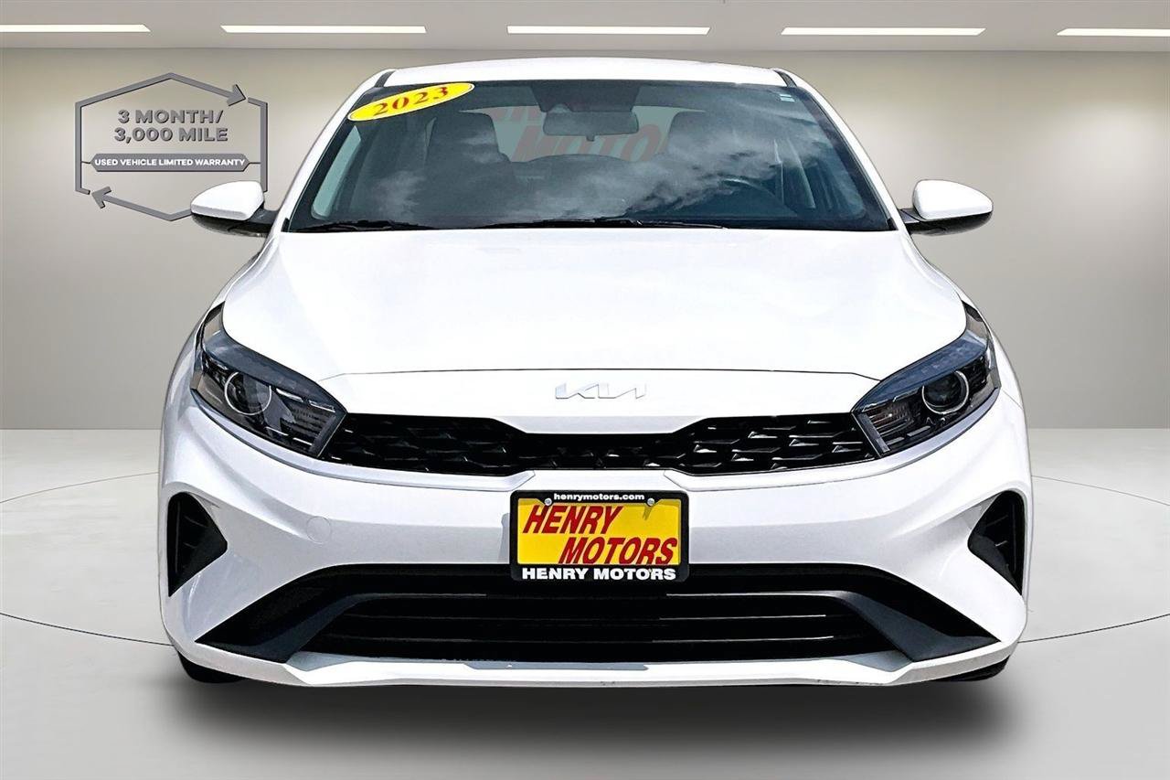 Used 2023 Kia Forte LX FWD image 2