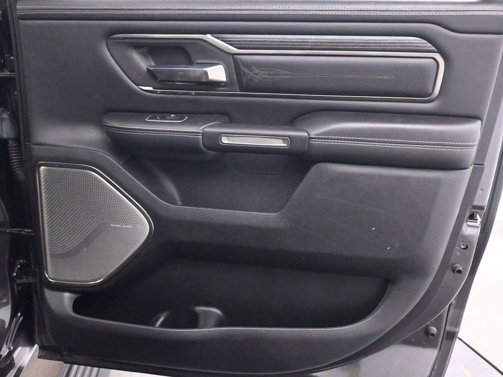Used 2021 RAM 1500 Limited AWD/4WD image 19
