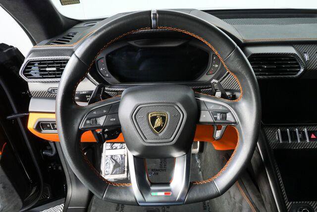 Used 2024 Lamborghini Urus S AWD/4WD image 23