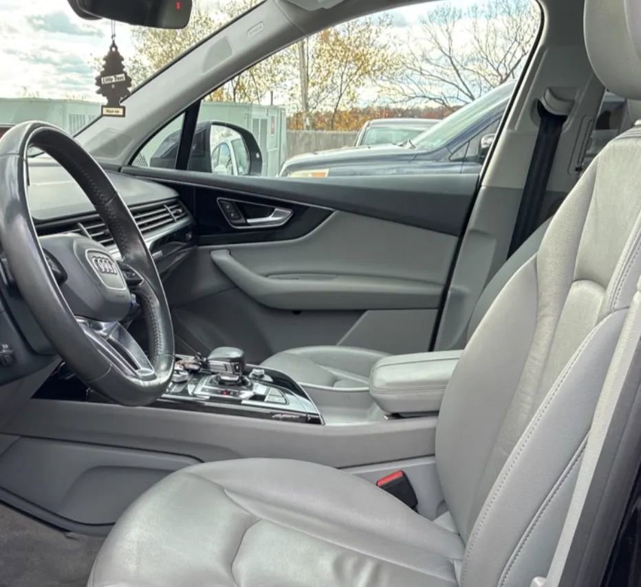 Used 2018 Audi Q7 3.0T Premium Plus w/ Premium Plus Package image 8