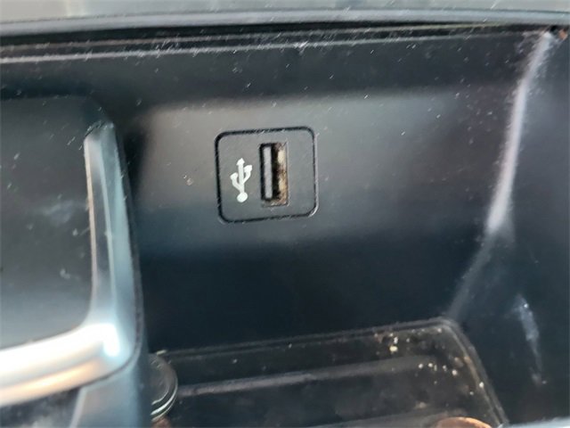 Used 2019 BMW 740i w/ M Sport Package image 28