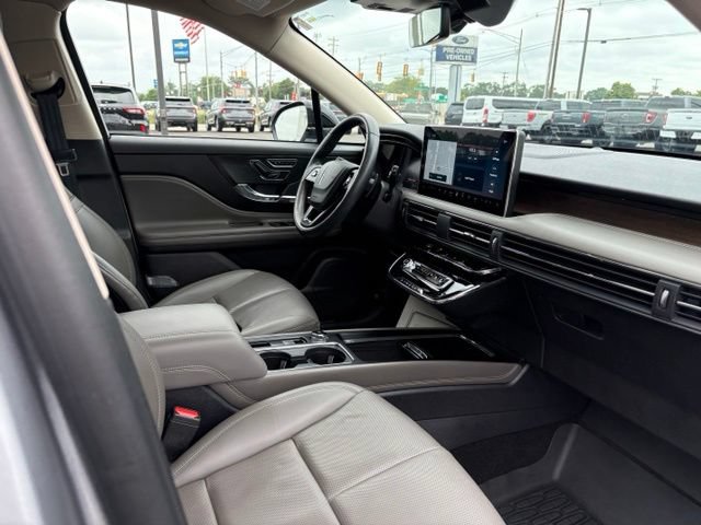 Used 2023 Lincoln Corsair Reserve w/ Equipment Group 201A AWD/4WD image 13