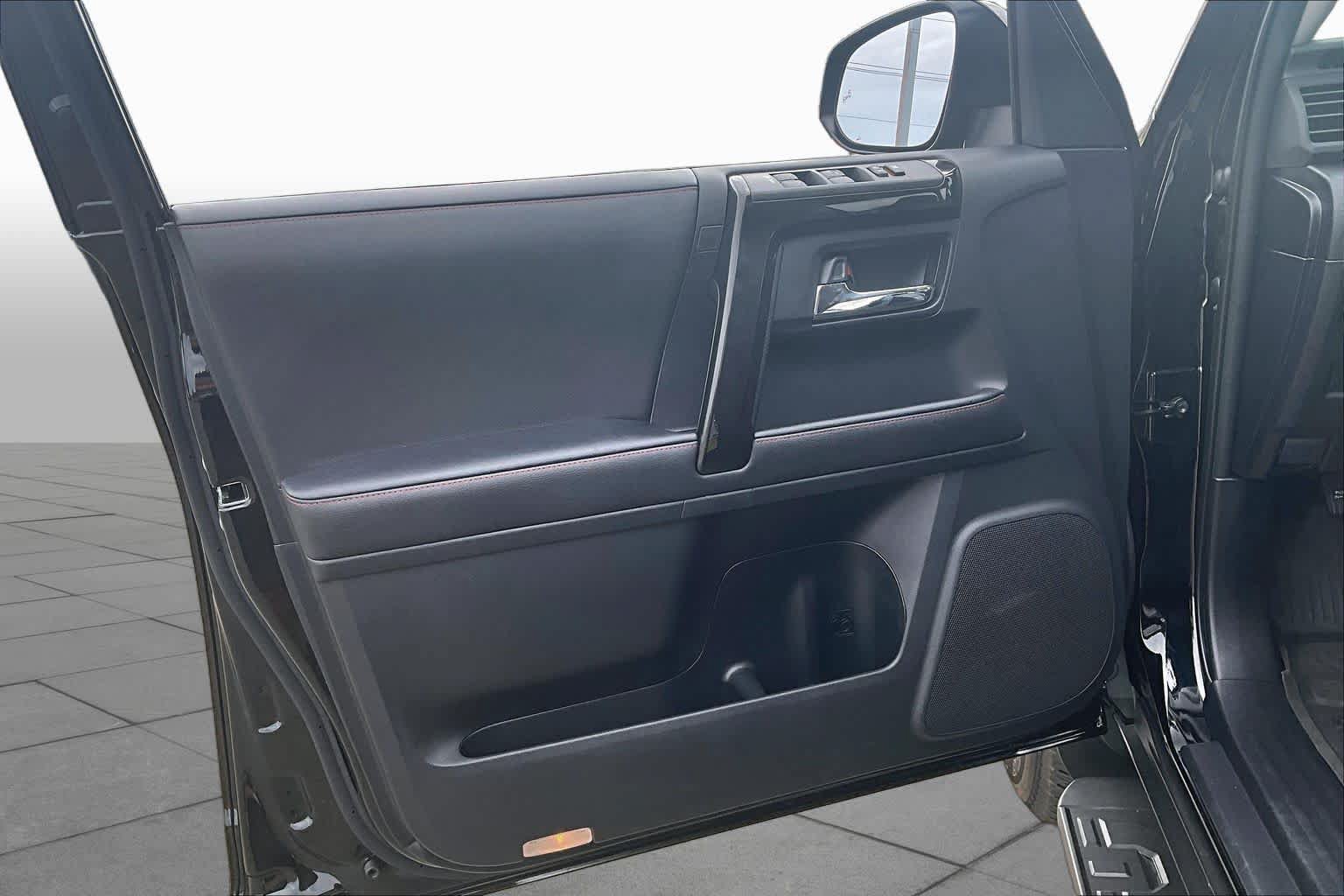 Used 2023 Toyota 4Runner TRD Off-Road Premium w/ Moonroof Package AWD/4WD image 21